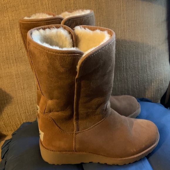 Ugg Kristin - Tan - Picture 6 of 8